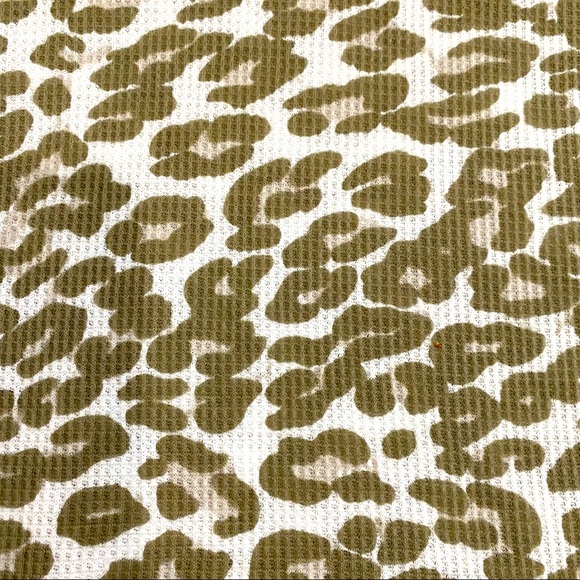 Oleg Cassini Sport Leopard Print Thermal Waffle Knit Top, Size Small - Picture 3 of 10